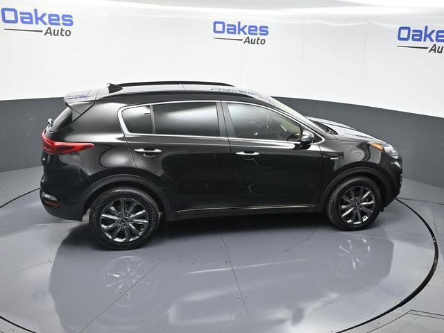 Photo of 2020 Black Cherry Pearl Kia Sportage