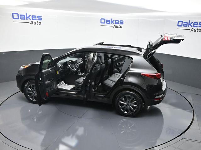 Photo of 2020 Black Cherry Pearl Kia Sportage