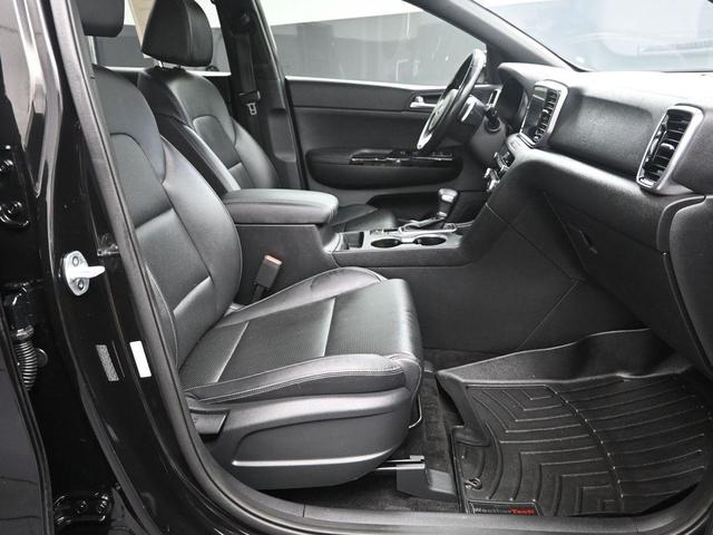 Photo of 2020 Black Cherry Pearl Kia Sportage