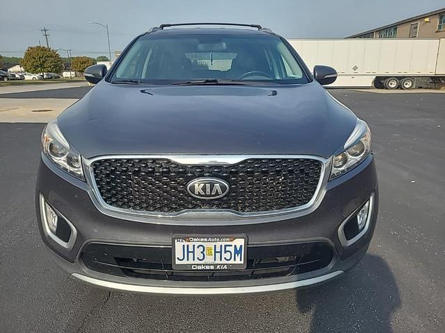 Photo of 2018 Platinum Graphite Kia Sorento