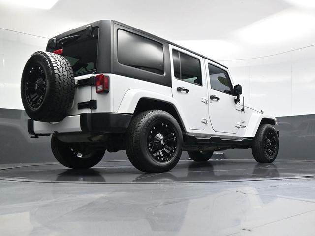 Photo of 2016 Bright White Clearcoat Jeep Wrangler Unlimited
