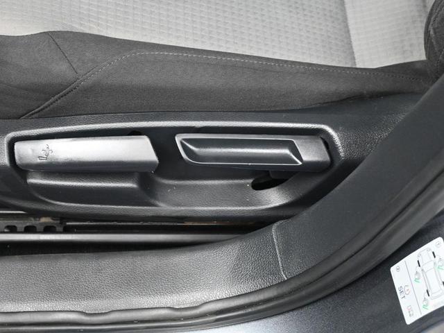 Photo of 2018 Platinum Gray Metallic Volkswagen Jetta