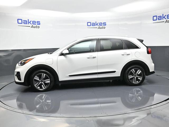 Photo of 2022 Snow White Pearl Kia Niro Plug-In Hybrid