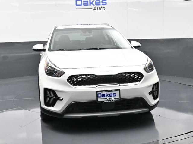 Photo of 2022 Snow White Pearl Kia Niro Plug-In Hybrid