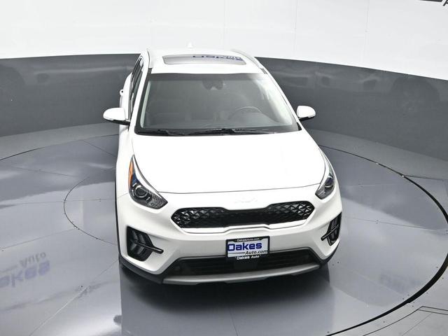 Photo of 2022 Snow White Pearl Kia Niro Plug-In Hybrid