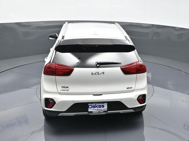 Photo of 2022 Snow White Pearl Kia Niro Plug-In Hybrid
