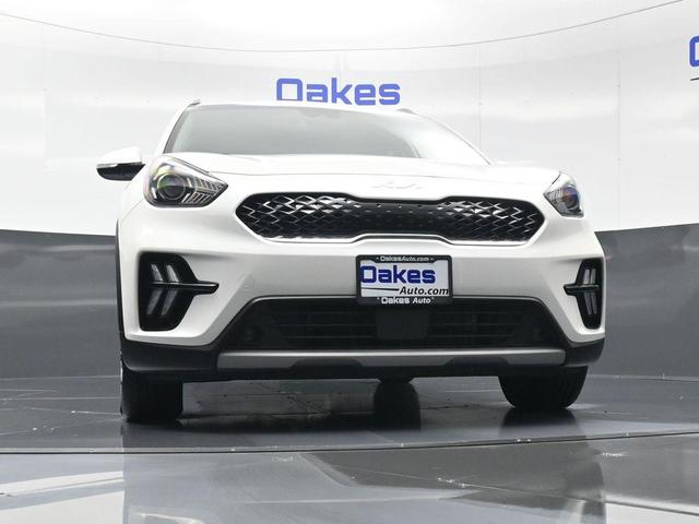 Photo of 2022 Snow White Pearl Kia Niro Plug-In Hybrid