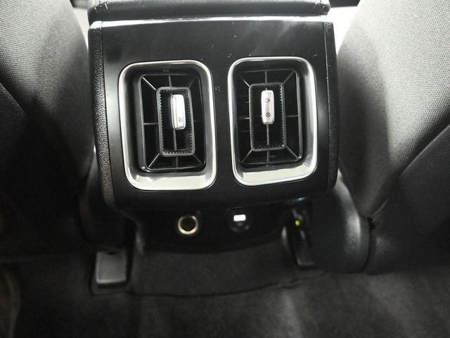 Photo of 2022 Ebony Black Kia Sorento