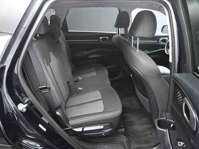 Photo of 2022 Ebony Black Kia Sorento