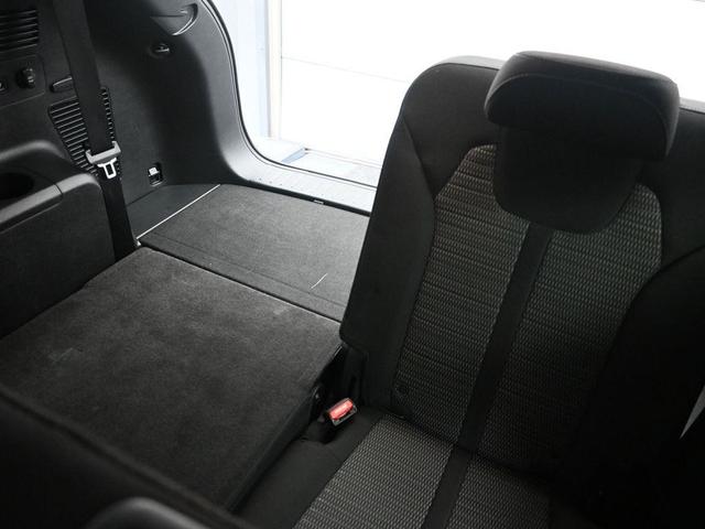 Photo of 2022 Ebony Black Kia Sorento