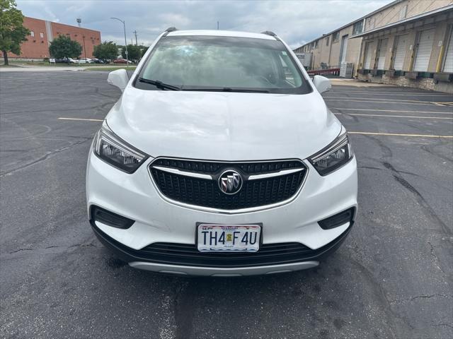 Photo of 2018 Summit White Buick Encore