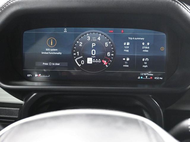 Photo of 2022 Fuji White Land Rover Defender