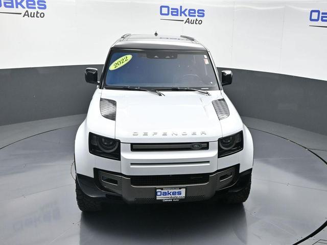 Photo of 2022 Fuji White Land Rover Defender