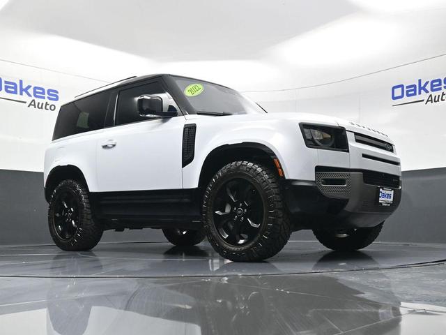 Photo of 2022 Fuji White Land Rover Defender
