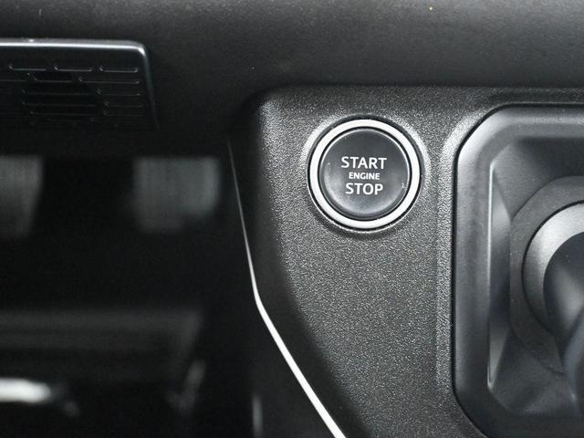 Photo of 2022 Fuji White Land Rover Defender