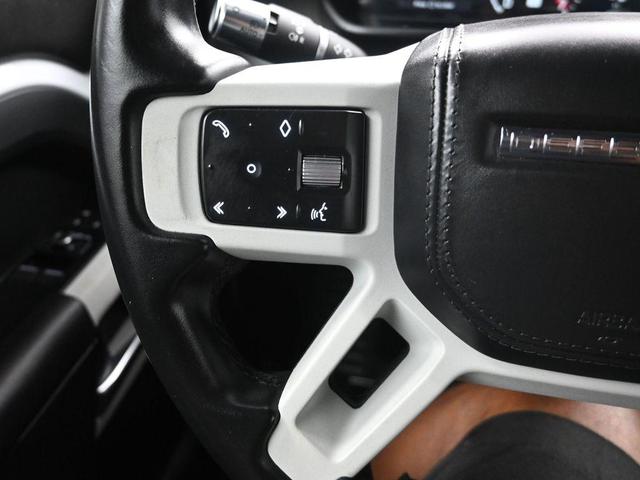 Photo of 2022 Fuji White Land Rover Defender