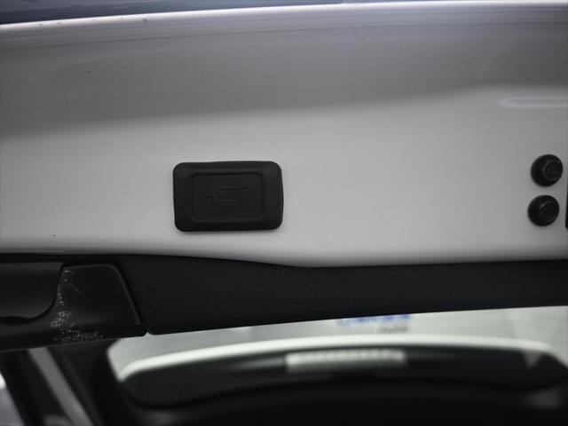 Photo of 2023 Ice Cap Toyota RAV4