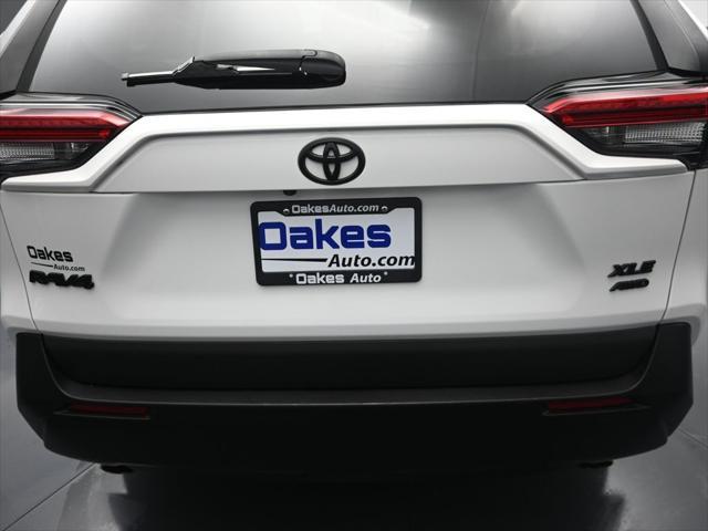 Photo of 2023 Ice Cap Toyota RAV4