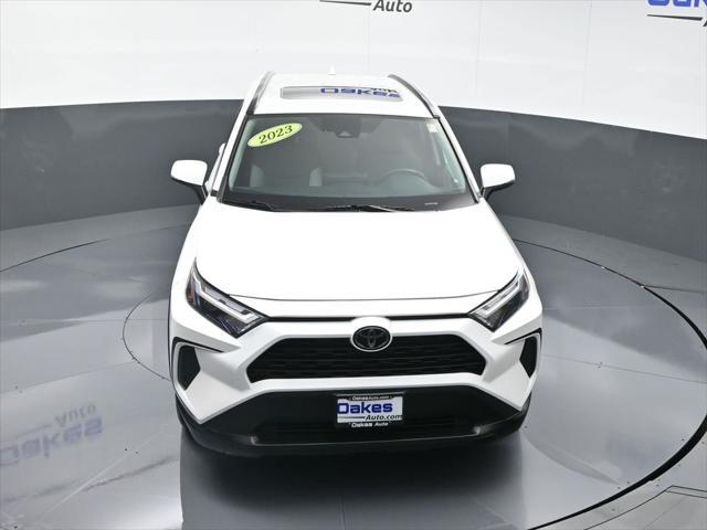 Photo of 2023 Ice Cap Toyota RAV4