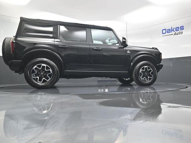 Photo of 2021 SHADOW BLACK Ford Bronco