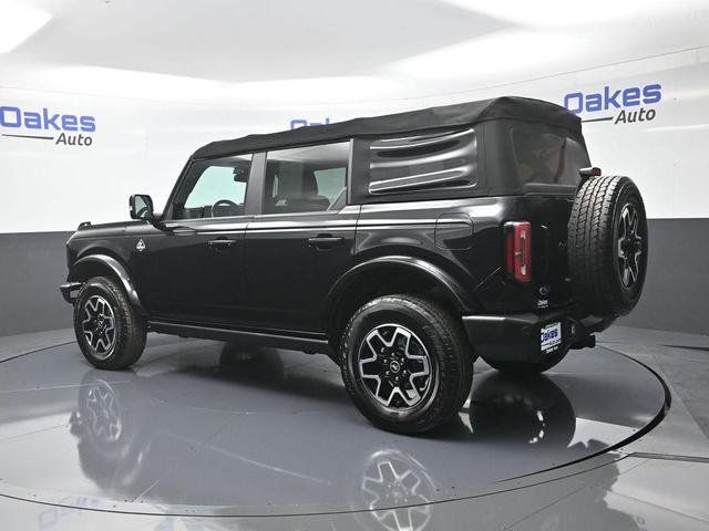 Photo of 2021 SHADOW BLACK Ford Bronco