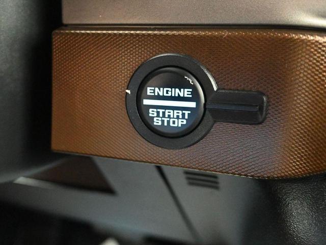 Photo of 2021 SHADOW BLACK Ford Bronco
