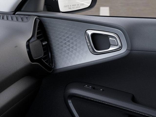Photo of 2025 Snow White Pearl Kia Soul