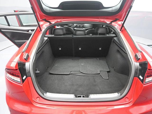 Photo of 2022 HiChroma Red Kia Stinger