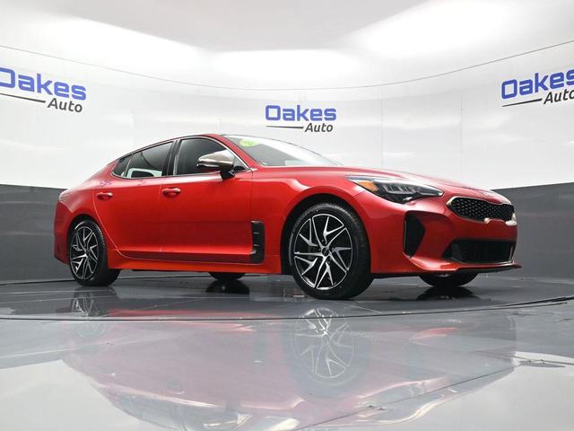 Photo of 2022 HiChroma Red Kia Stinger