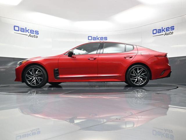 Photo of 2022 HiChroma Red Kia Stinger