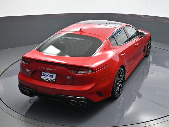 Photo of 2022 HiChroma Red Kia Stinger