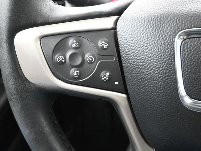 Photo of 2023 Summit White GMC Terrain