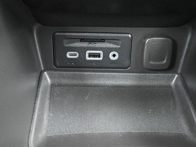 Photo of 2023 Summit White GMC Terrain