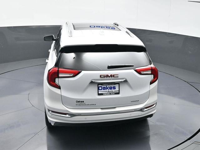 Photo of 2023 Summit White GMC Terrain