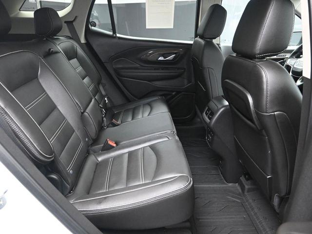 Photo of 2023 Summit White GMC Terrain