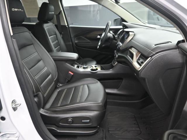 Photo of 2023 Summit White GMC Terrain