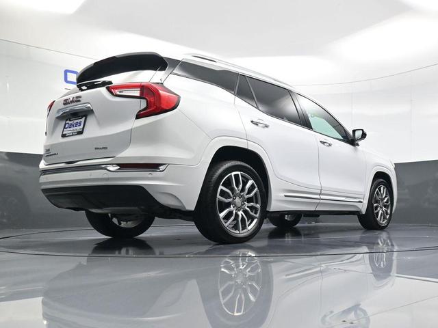 Photo of 2023 Summit White GMC Terrain
