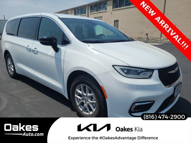 2025 Chrysler Pacifica
