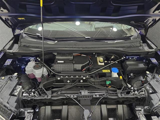 Photo of 2025 Navarra Blue Metallic Audi Q4 e-tron