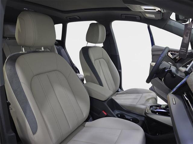 Photo of 2025 Navarra Blue Metallic Audi Q4 e-tron