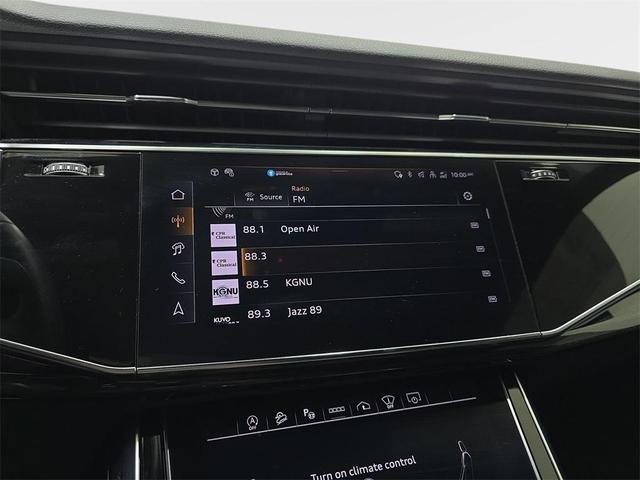 Photo of 2024 Carrara White Audi Q8