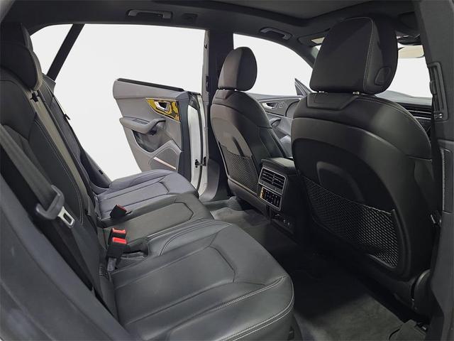 Photo of 2024 Carrara White Audi Q8