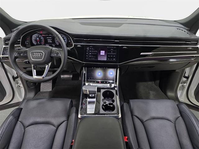 Photo of 2024 Carrara White Audi Q8