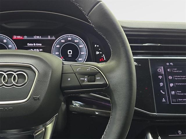 Photo of 2024 Carrara White Audi Q8