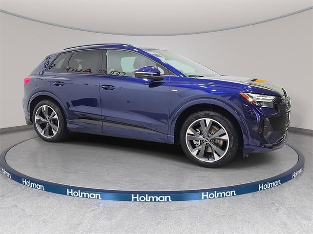 Photo of 2025 Navarra Blue Metallic Audi Q4 e-tron