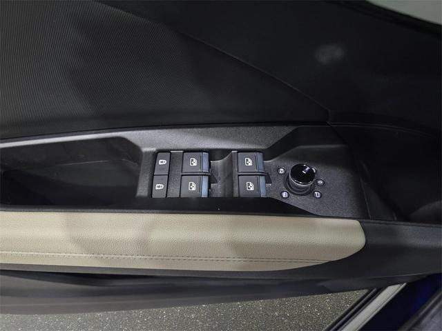 Photo of 2025 Navarra Blue Metallic Audi Q4 e-tron