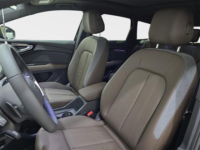 Photo of 2025 Mythos Black Metallic Audi Q4 e-tron