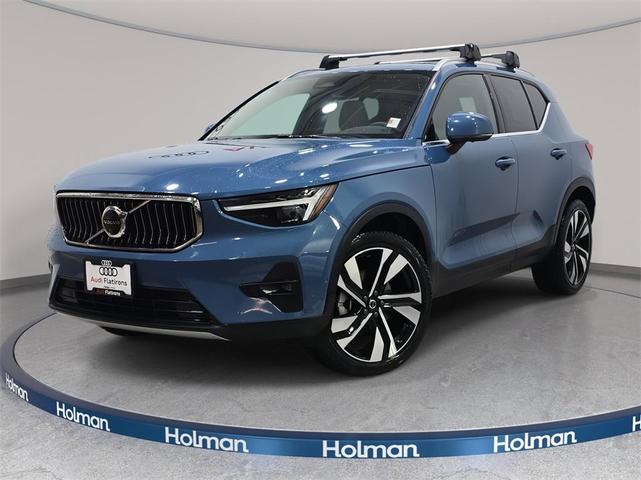 2023 Volvo XC40