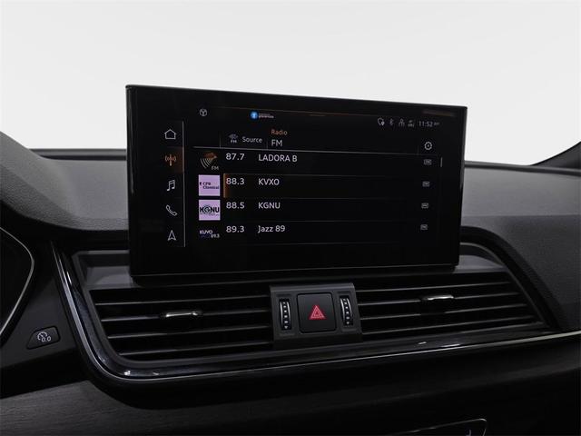 Photo of 2023 Florett Silver Metallic Audi Q5