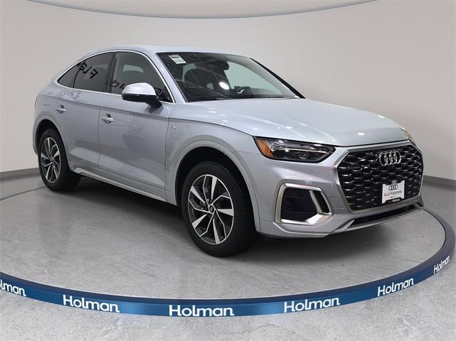 Photo of 2023 Florett Silver Metallic Audi Q5